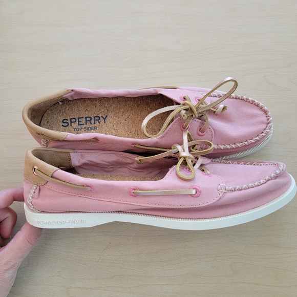 Sperry Women's Pink Boat Shoes 7.5 - Picture 2 of 6